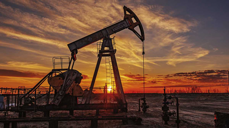 Por la suba del barril de crudo subirán hasta un 5% los combustibles en Argentina